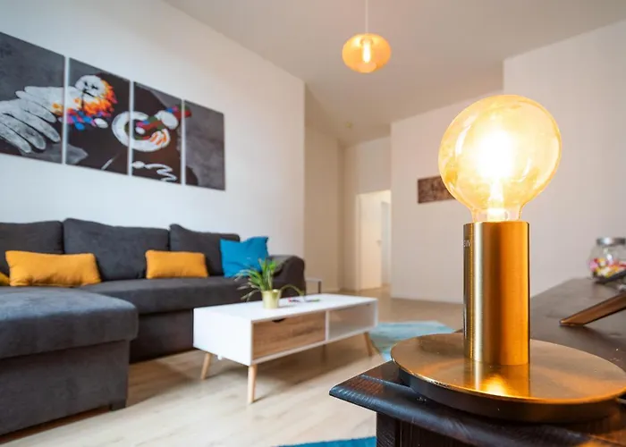 Blue Chili 18 Zentrales City-apartment Am Hasselbachplatz, 4 Personen Appartement *